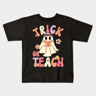 Groovy Halloween Trick or Teach Retro Floral Ghost Teacher Kids T-Shirt